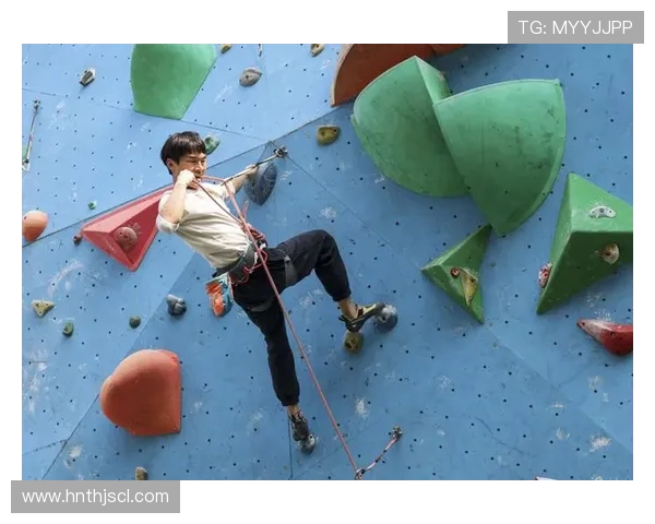 重庆攀岩队在全国攀岩耐力排行榜中荣获第五名的佳绩引发关注